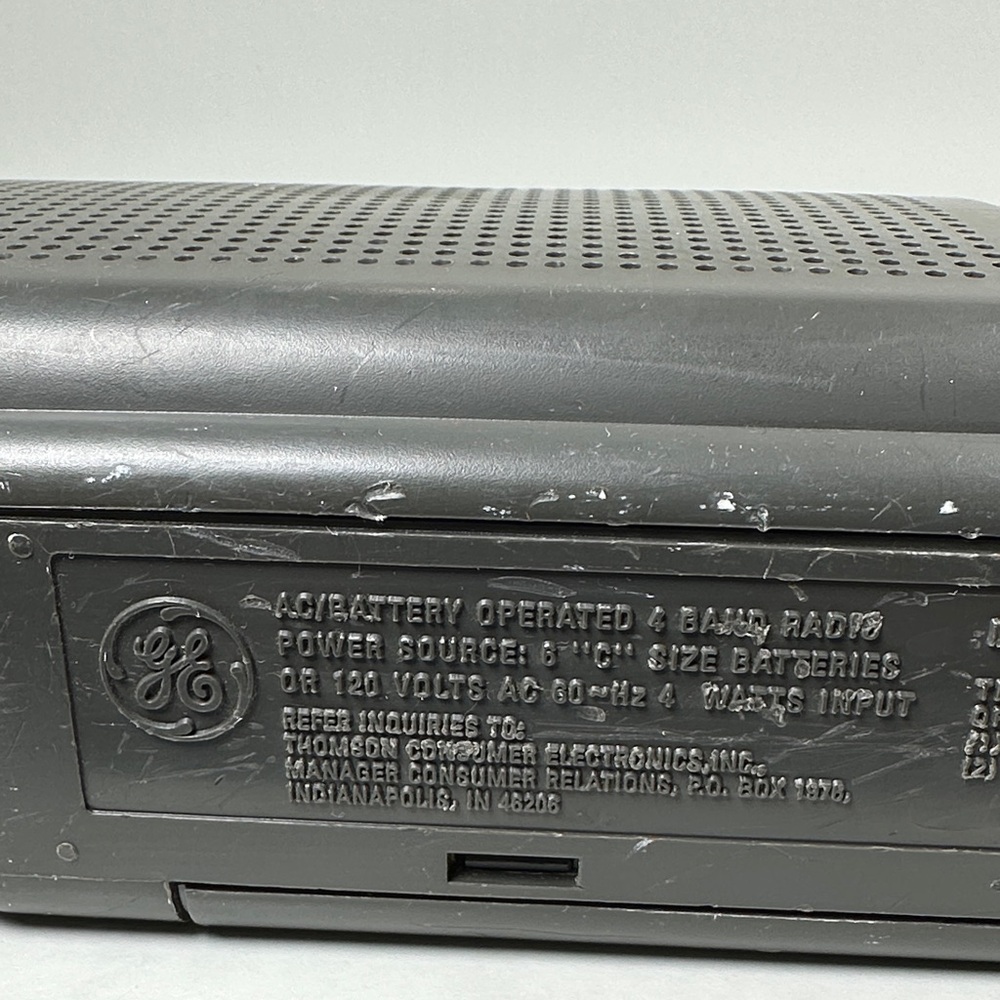 Vintage GE 2 Way power AM/FM Radio 24hourweather portable receiver TV sound 4b - Picture 8 of 15